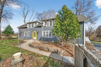 Building Photo - 322 NY-94