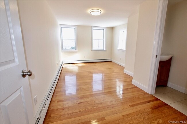 Building Photo - 1777 US-6