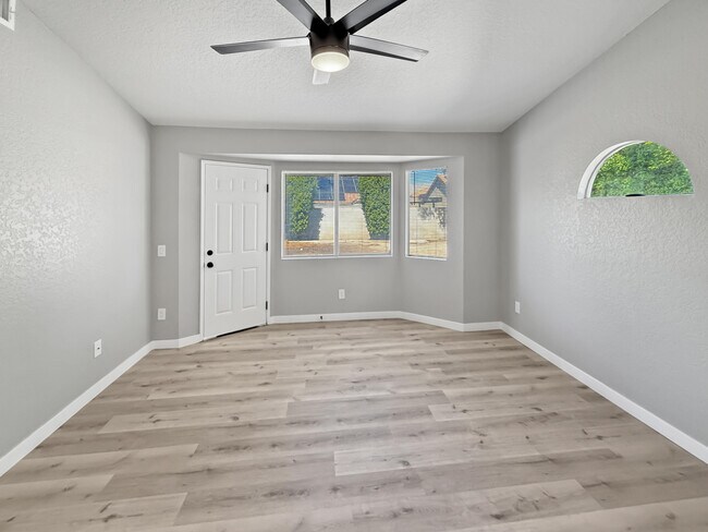 Building Photo - 69736 Cypress Rd