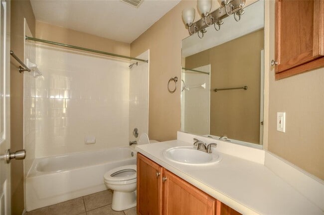 Building Photo - 20218 Cypresswood Glen