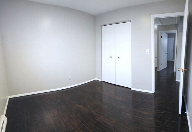 Building Photo - 24496 Clareshire Dr