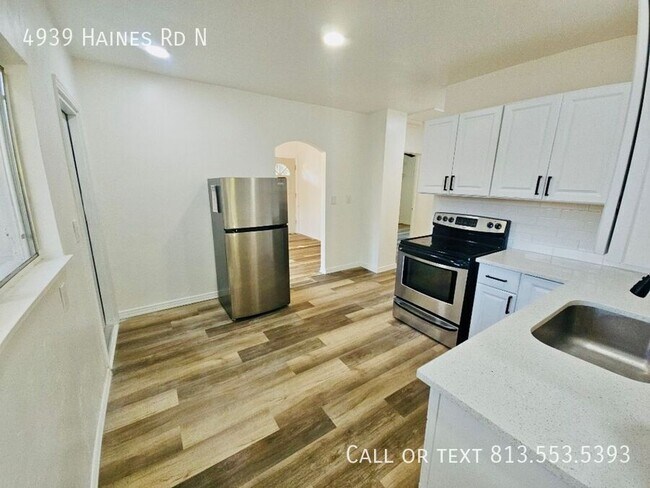 Building Photo - 4939 Haines Rd N