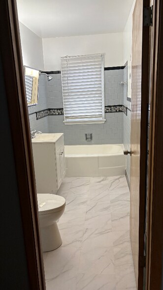 Building Photo - 4322 N 54th St