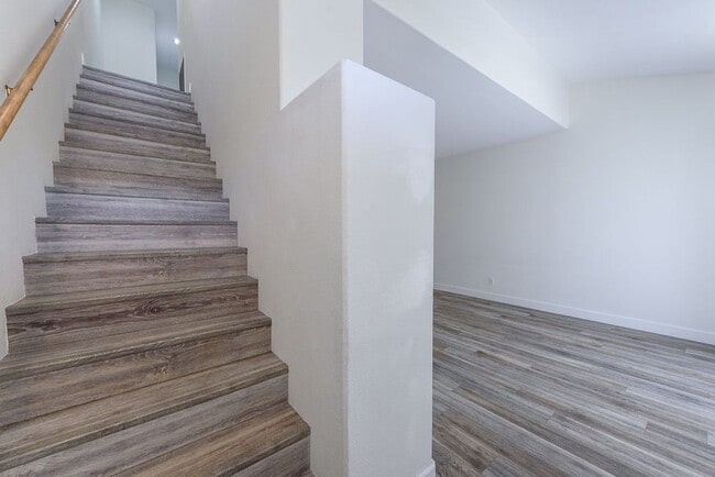 Building Photo - Quiet Carmel Valley Condo For Rent!