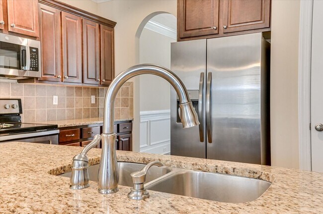 Building Photo - 835 Williford Run Dr