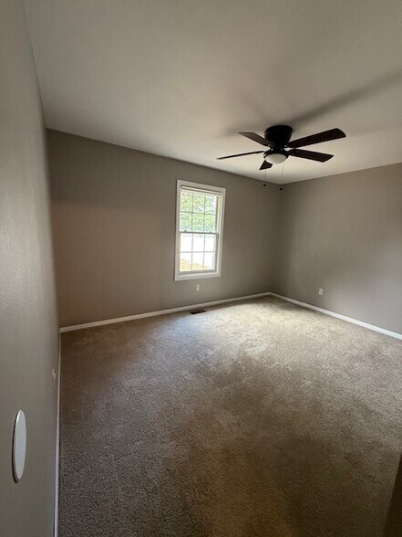 Building Photo - 3 Sunny Hill Blvd