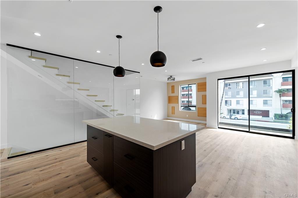 Building Photo - 11857 W Flower Ln