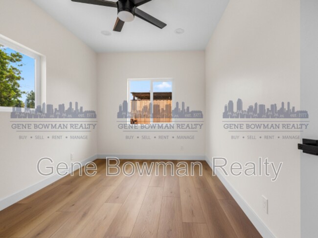 Building Photo - 1137 East 5th Street