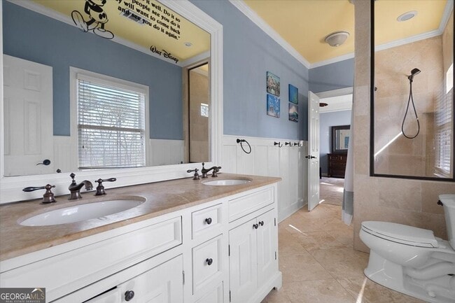 Building Photo - 530 Slane Trce