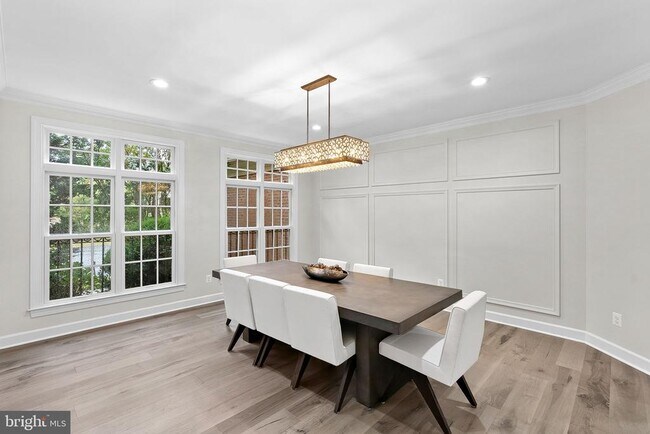Building Photo - 20589 Myers Pl