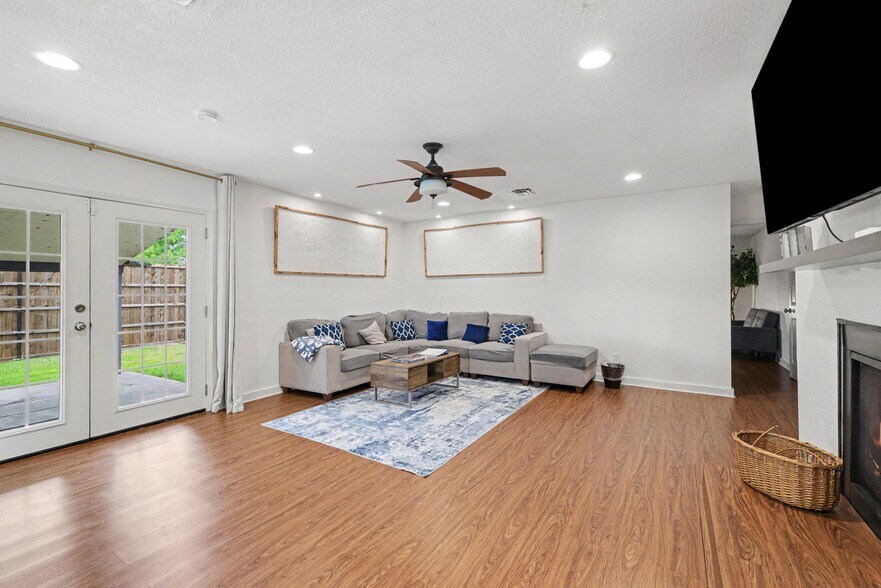Building Photo - 6556 Osage Trl