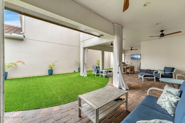 Building Photo - 2300 Addison Dr