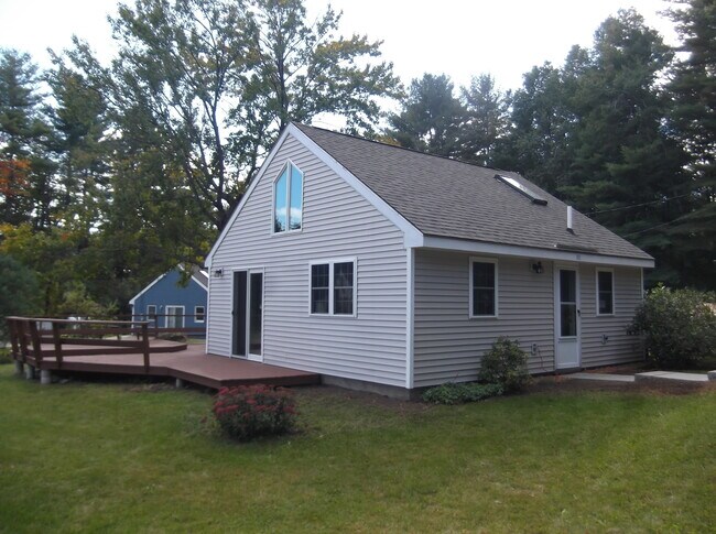 Building Photo - 80 Noyes Rd