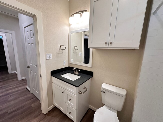 Building Photo - 3 Bed House Close to Historical Downtown Bryan