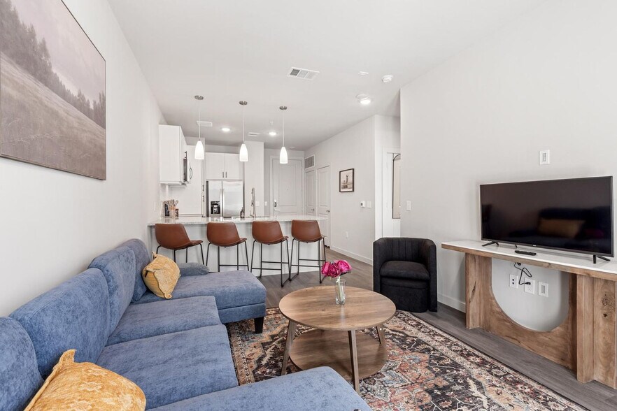 Building Photo - 5820 1/2 Cameron Road-SI FL1-ID1303397P