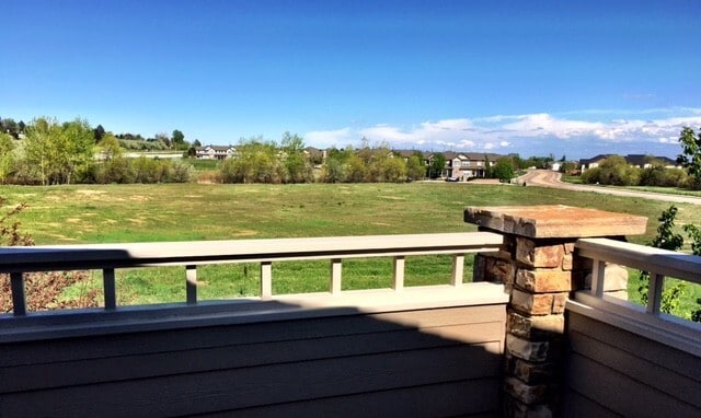 Building Photo - Beautiful 1-Bedroom with Balcony & Garage Available for Move In NOW