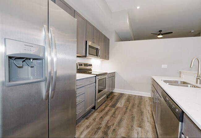 Kitchen - The Flats on Archer - Reduced Rates on All Units!