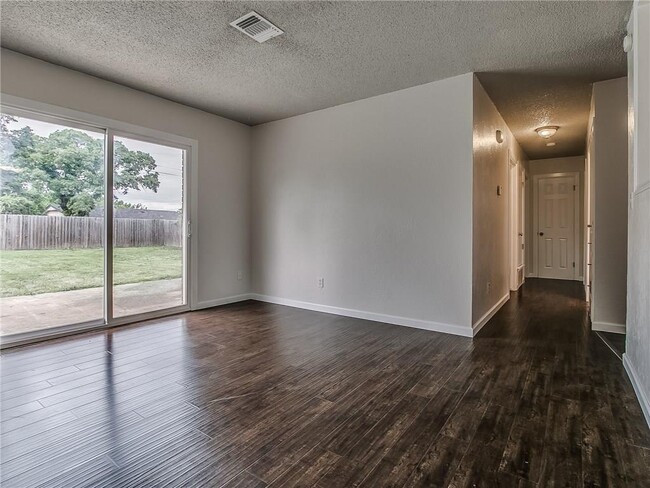 Building Photo - 9613 Rhythm Rd