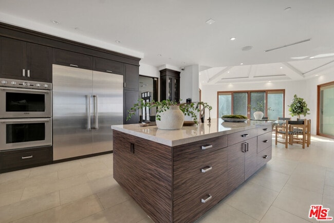 Building Photo - 3116 Elvido Dr