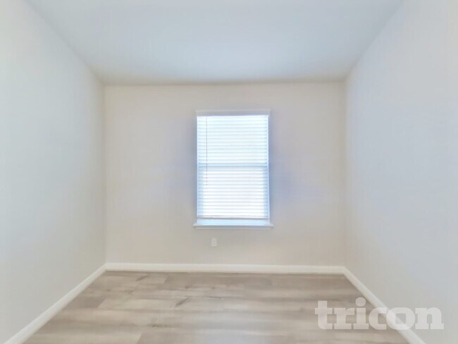 Building Photo - 5503 Shasta Pl