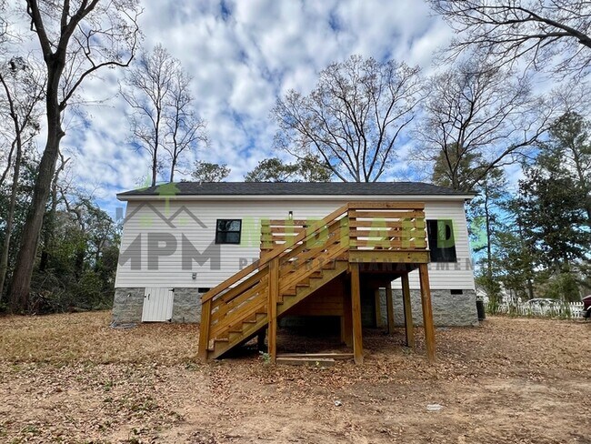 Building Photo - 1510 Noble Ave