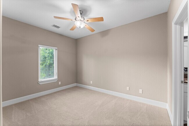 Building Photo - 127 Benjis Pl