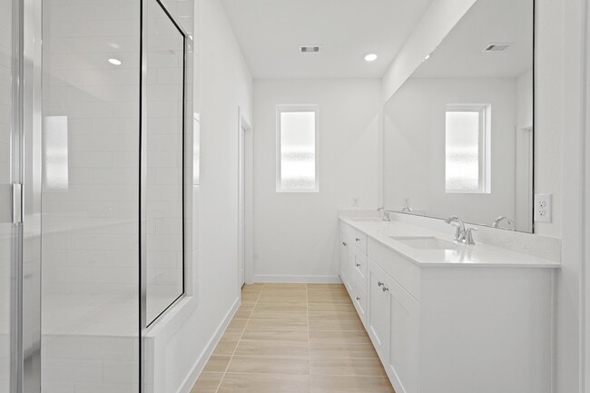 Building Photo - 31714 Blossom Ln