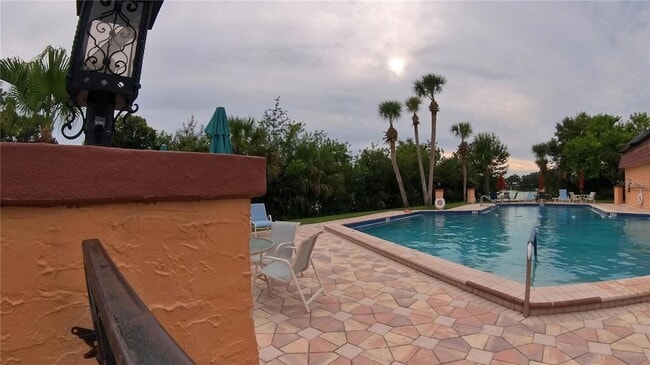 Building Photo - 2055 S Floral Ave