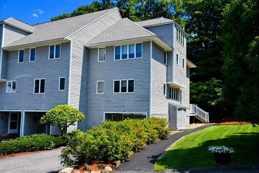 Building Photo - 701 Sherwood Forest Ln