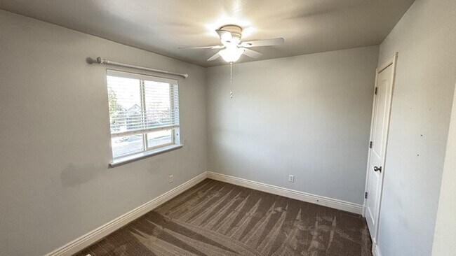 Building Photo - Kaylee Ct