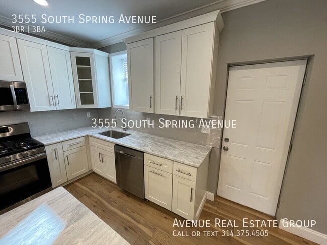 Building Photo - 3555 S Spring Ave