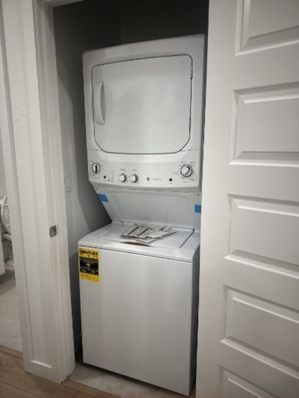 Building Photo - 8940 Da Capo Wy