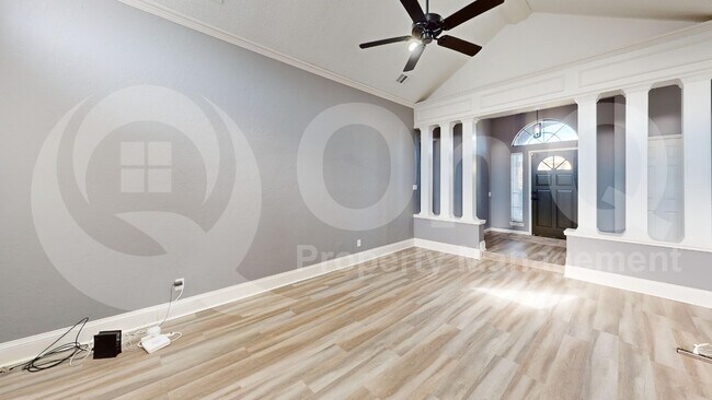Building Photo - 2536 Beau Dr