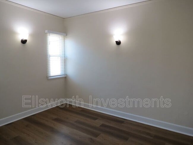 Building Photo - 3531 Park Blvd