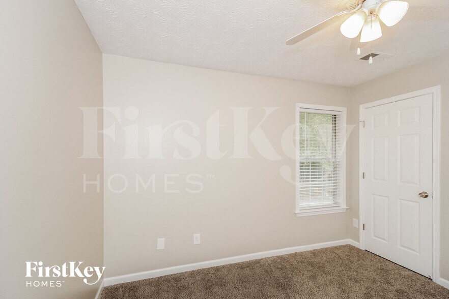 Building Photo - 6308 Cheatham Lake Dr NW