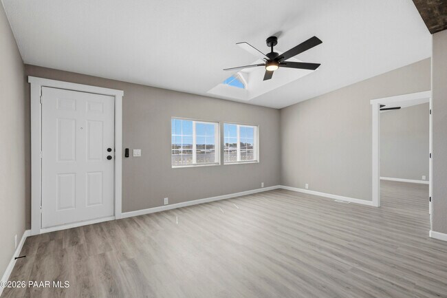 Building Photo - 1750 S Johnson Ln