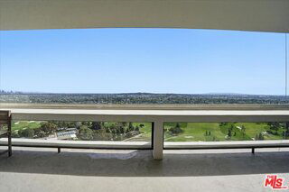 Building Photo - 2222 Ave of the Stars