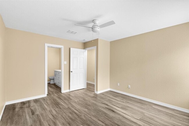 Building Photo - 8103 Willet Trail