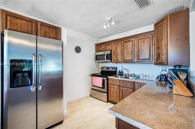 Building Photo - 234 NW 47th St