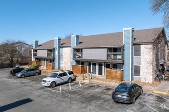 Building Photo - Moss Landing
