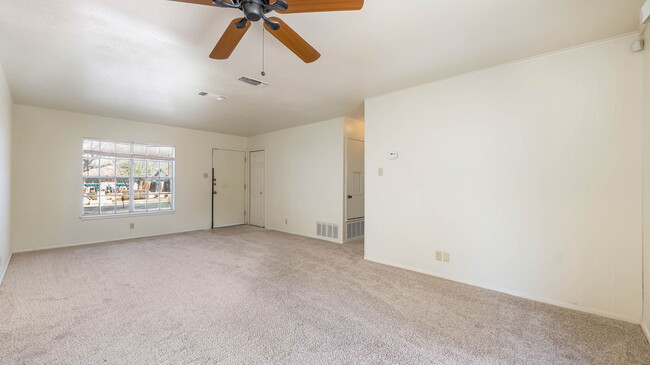 Building Photo - 4710 Casa Bello St