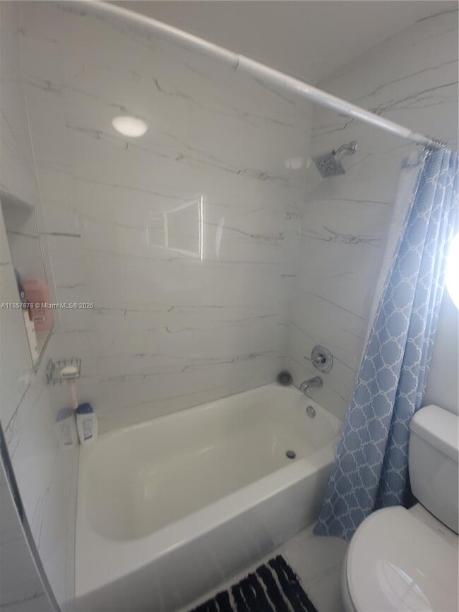 Building Photo - 4376 SW 179th Way