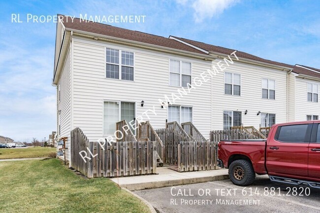 Building Photo - 2 Bed/1.5 Bath End Unit Condo at White Oak...