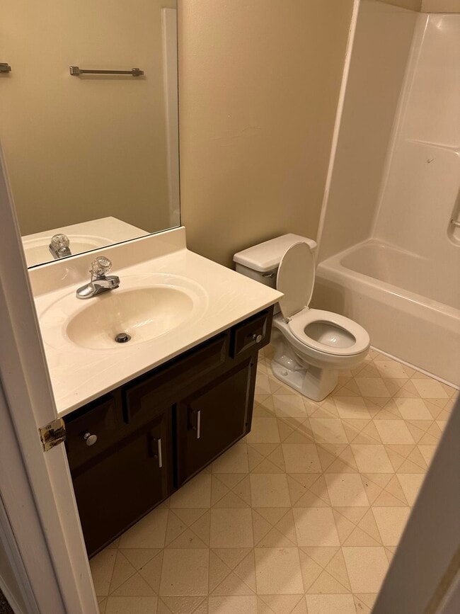 Building Photo - 1021 Excel Ct