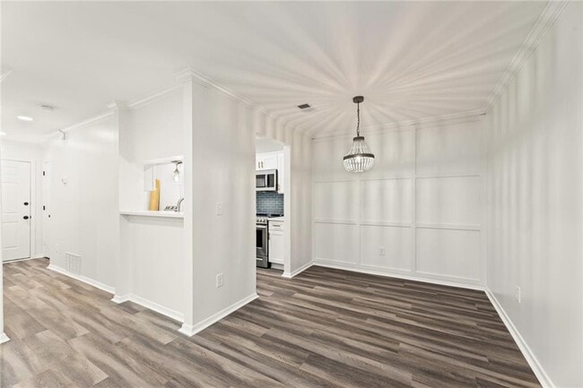 Building Photo - 521 Warm Springs Cir