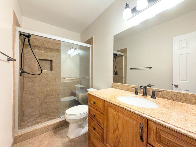 Building Photo - Spacious 4BR with Bonus Room in Cabrini Villas!