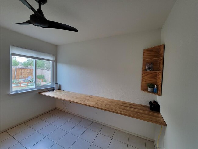 Building Photo - 17745 Loch Linnhe Loop