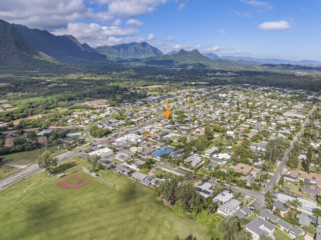 Building Photo - 41-875-875 Kalaniana?ole Hwy