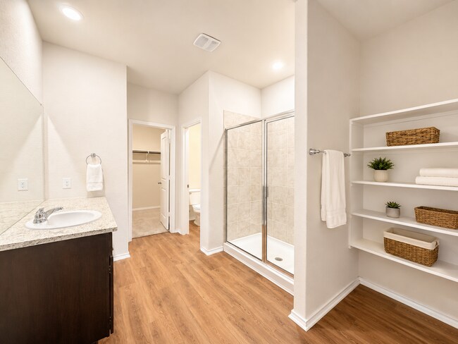 Building Photo - Beautiful 4-bedroom home in Riverstone at Westpointe featuring 2 spacious living areas, a downsta...