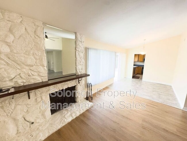 Building Photo - 2701 Fire Mountain Dr